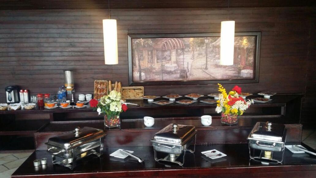Spectra Inn Hotel 'Ezbet Sharikat Wardan Екстериор снимка